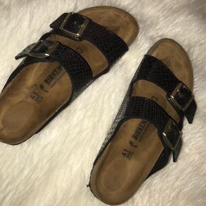 Women sandals